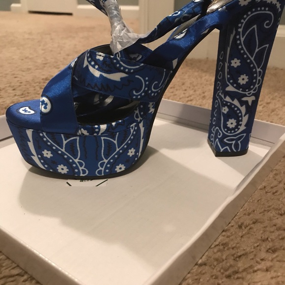 Blue bandana heel - Picture 4 of 5